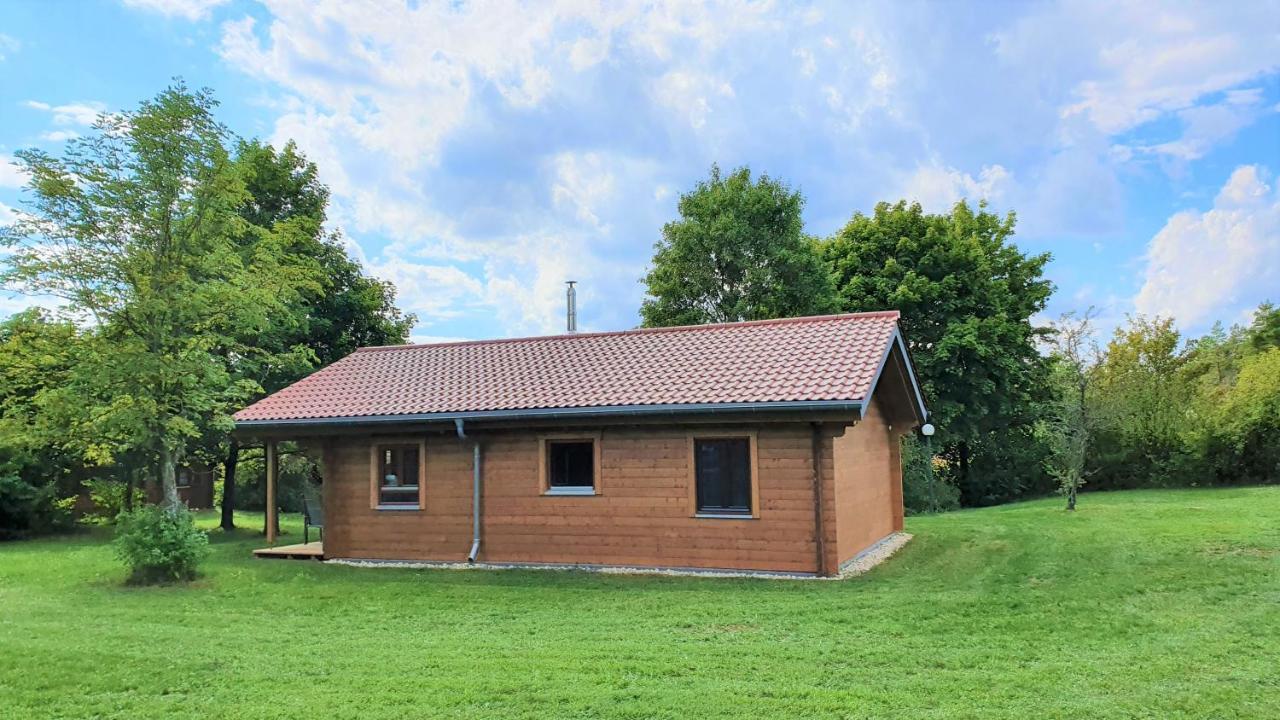 Oekologisches Holzblock-Ferienhaus 150 Im Lauterdoerfle Zu Vermieten - Neubau Villa Hayingen Exteriör bild